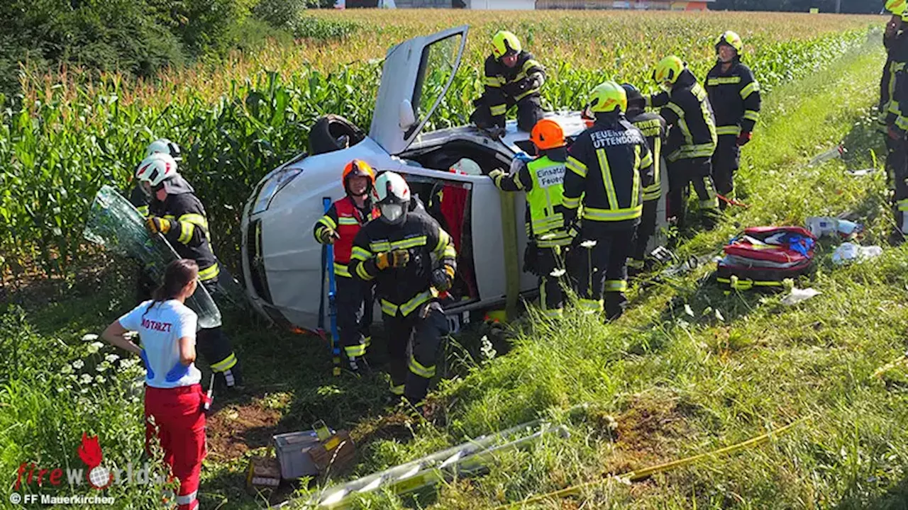 Oö: Personenrettung aus Pkw in Seitenlage in Helpfau-Uttendorf