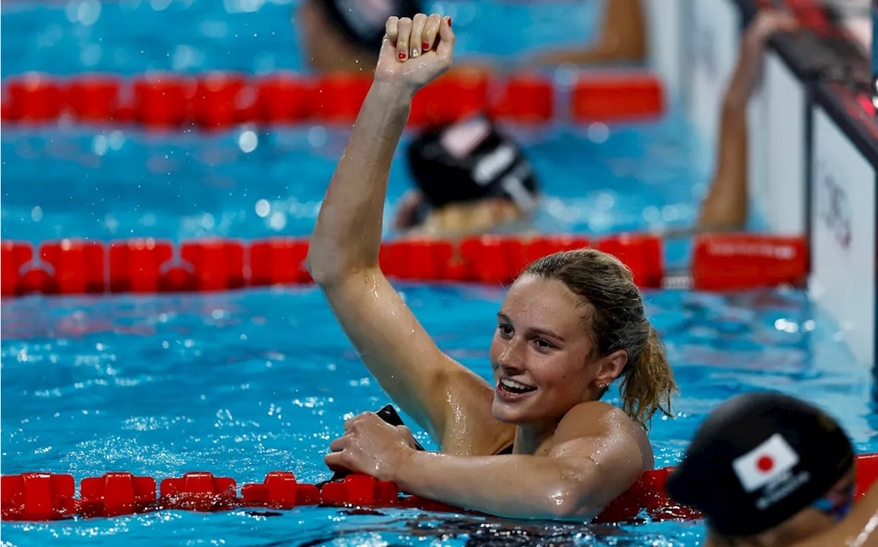 Summer McIntosh wins gold in women’s 400m individual medley at Paris Olympics