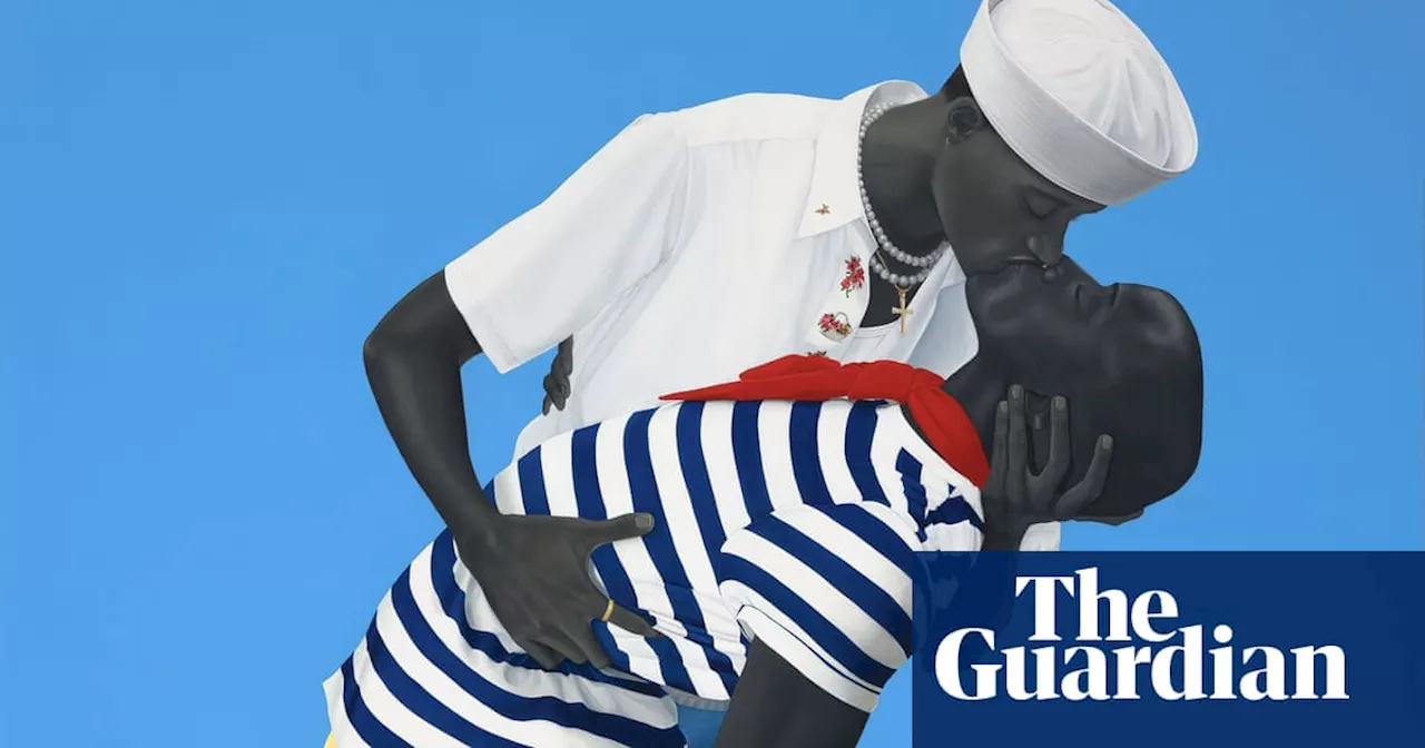 Hello sailors: what these two kissing seamen can tell us about Kamala Harris’s White House bid