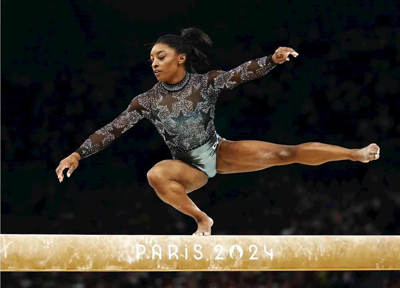 Simone Biles torna alle Olimpiadi dopo la depressione e incanta il pubblico