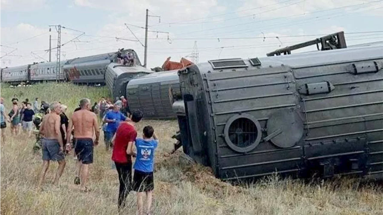 РЖД приостановили движение поездов в Волгоградской области после схода вагонов