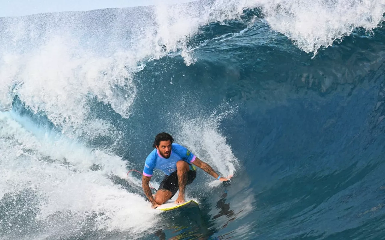 Filipe Toledo perde para japonês e dá adeus ao torneio de surfe nas Olimpíadas