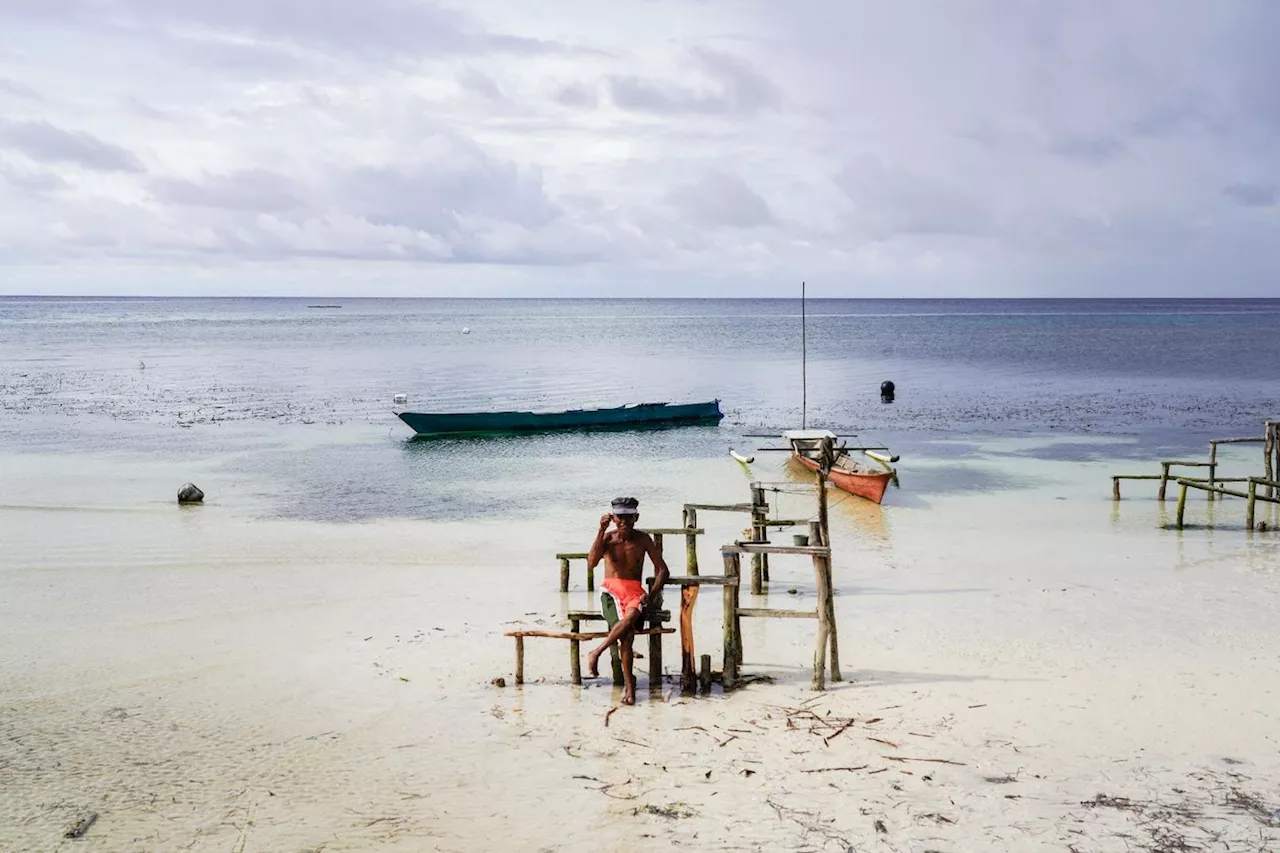 Indonésie: mer amère pour les pêcheurs nomades Bajau