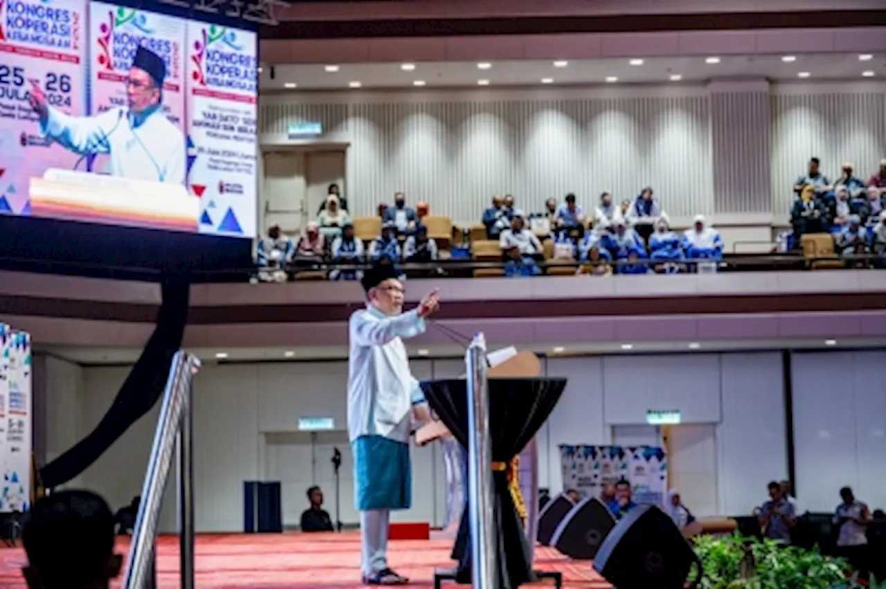 Interfaith discourse crucial to dispel Islamophobia, PM Anwar tells Muslims in Malaysia