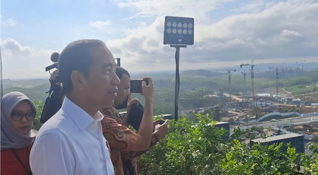 Dari Balkon Gedung Kanpres, Presiden Pantau Langsung Pembangunan IKN