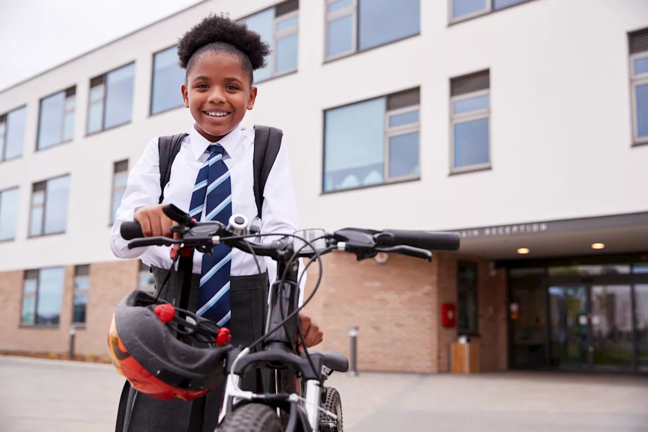 Martin Lewis' MSE shares how to get £200 to cover school uniform costs