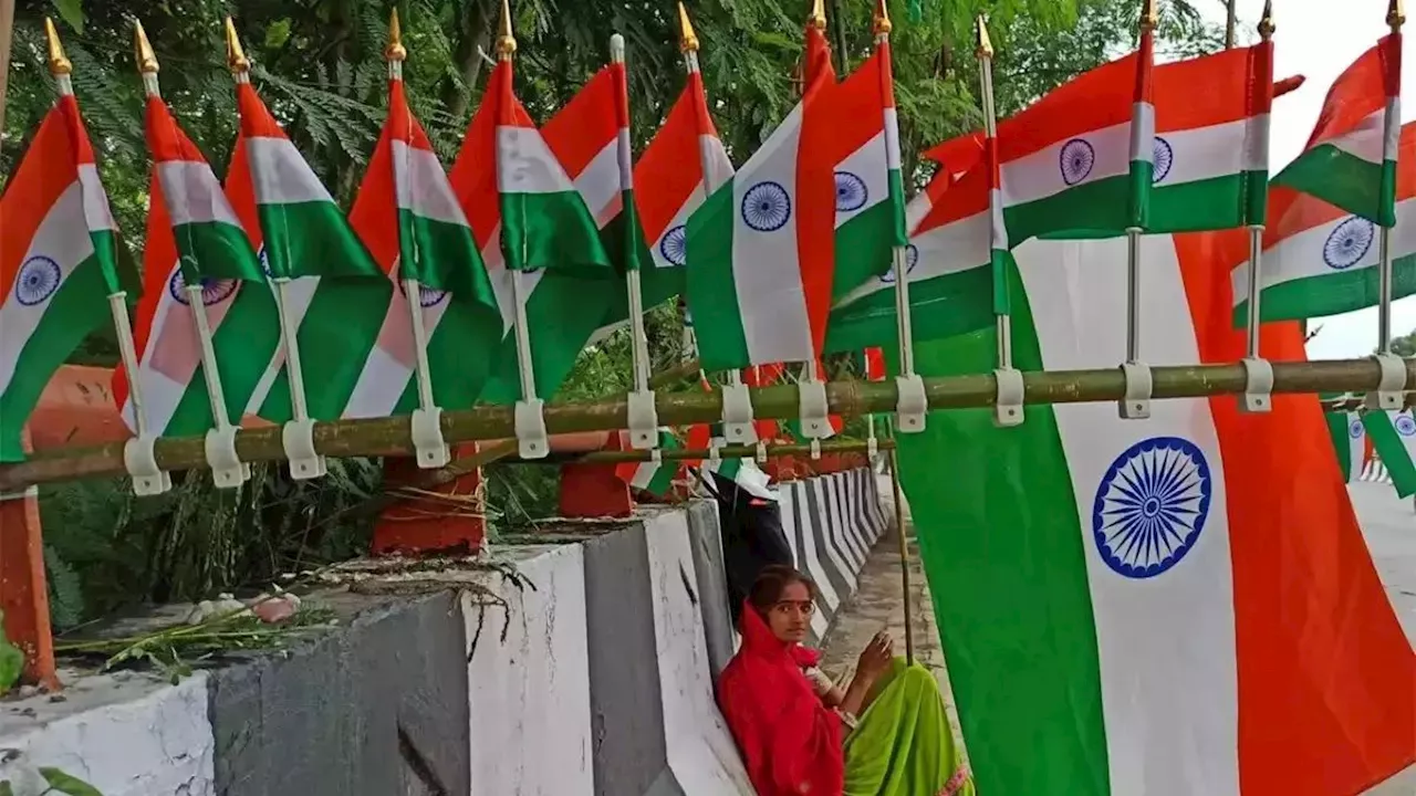 Indian Flag : तिरंगा फहराते समय इन बातों का रखें ध्यान, नहीं हो जाएगी जेल