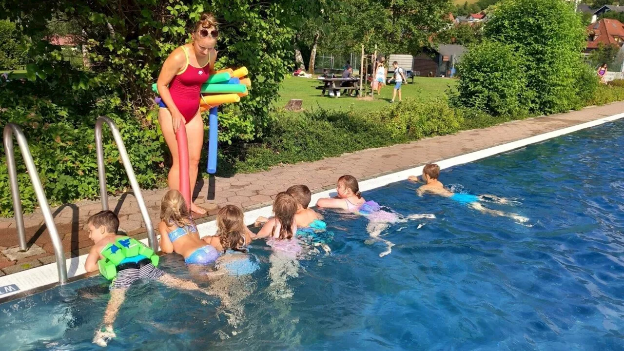 19 Kinder lernten im Alpenfreibad Frankenfels schwimmen