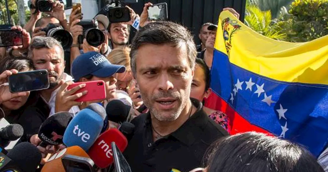 “Venezuela será libre”: Leopoldo López canta victoria de la oposición sin resultados oficiales