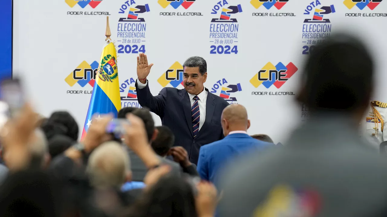 El Consejo Nacional Electoral proclama oficialmente a Maduro como presidente: 'Esta vez no habrá debilidad'