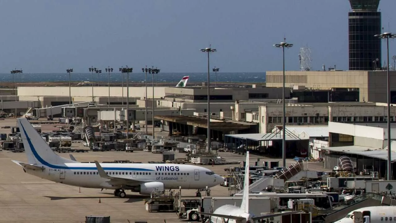 Australians told not to travel to Lebanon as some Beirut flights cancelled amid attack fears