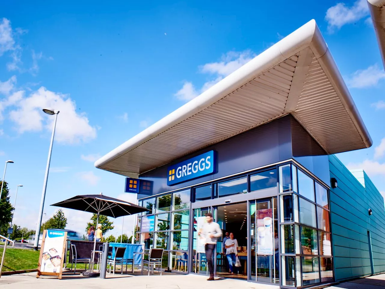 Fresh Greggs shop opens with the creation of 12 jobs