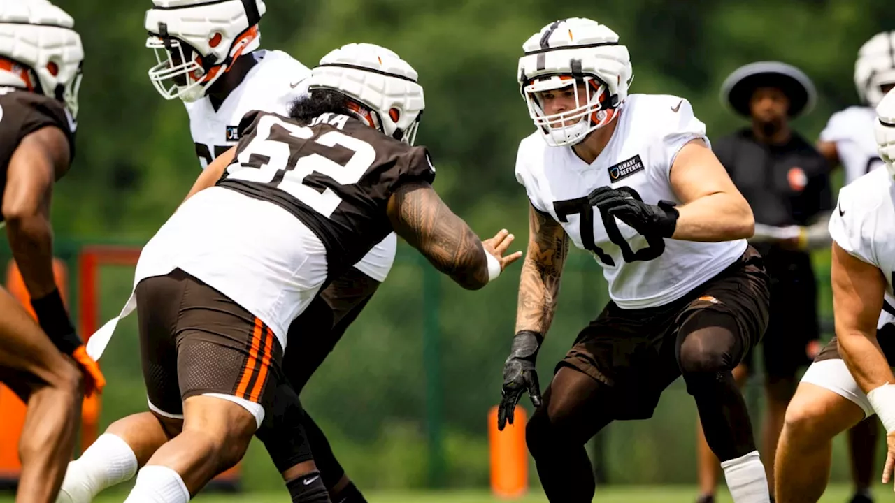 WATCH: Browns Rookie Zak Zinter Gets Coached Up By Pro Bowler Wyatt Teller