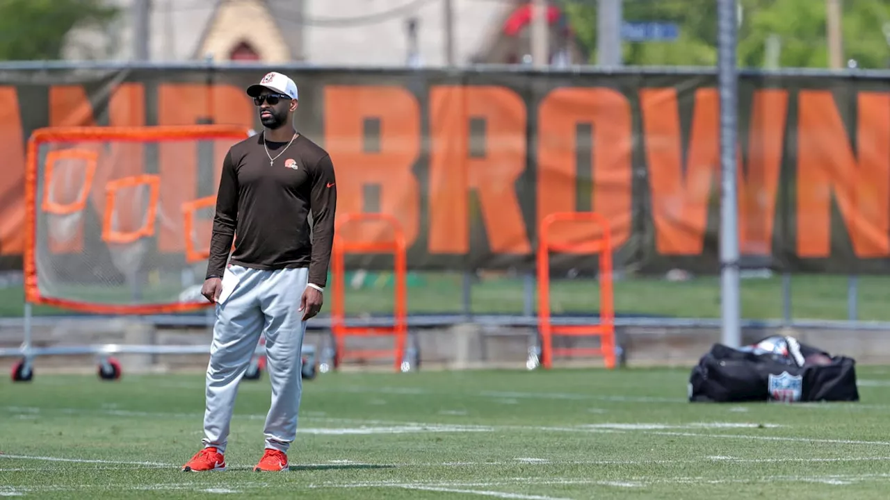 Will Browns GM Andrew Berry Consider Keeping 3 Quarterbacks?