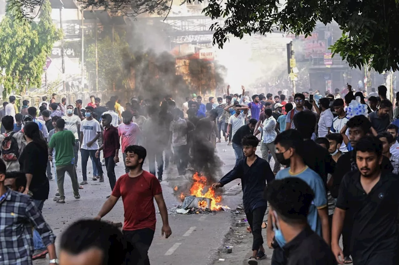 Protes Dhaka : Mahasiswa ugut mahu teruskan tunjuk perasaan