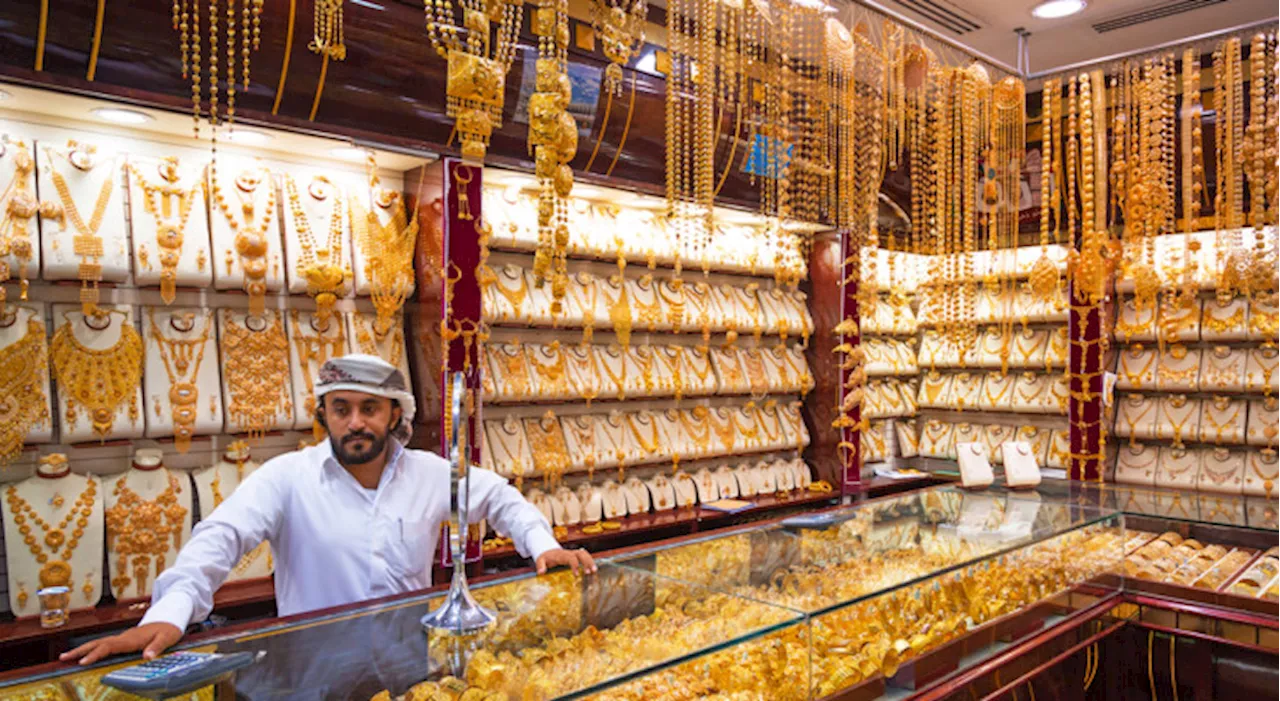 Shopping secrets at Gold Souk Dubai with hidden gems and bargains