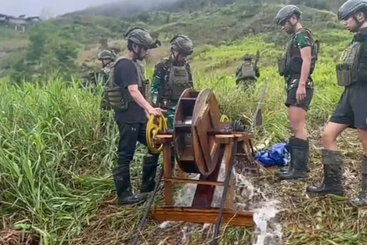 Koops TNI Habema Bangun PLTA Di Mapenduma | Indonesia | Head Topics