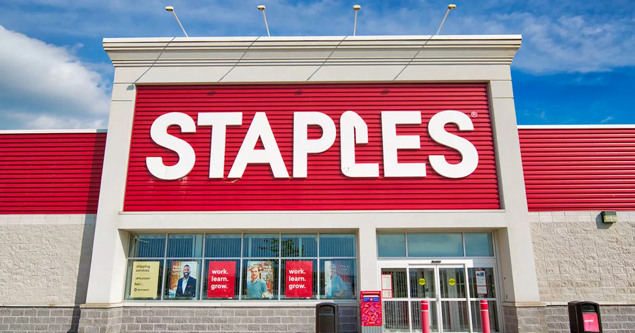 ServiceOntario customers are predictably flooding Staples office chair departments