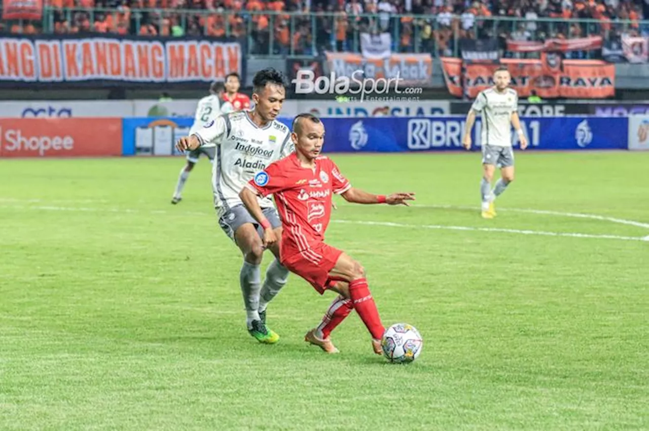 Tak Ingin Andalkan Regulasi Pemain U-22, Robi Darwis Bertekad Curi Perhatian Pelatih Persib