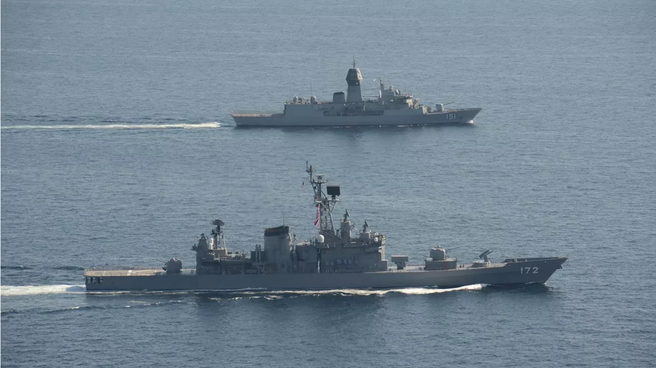 Cape Town harbour visitors: Who owns these naval ships?