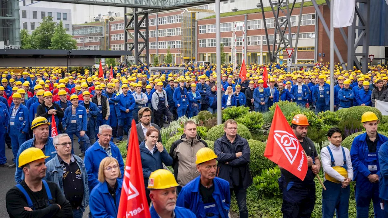 Traditionsunternehmen in Papenburg: Hoffnung auf Staatshilfe für die Meyer-Werft