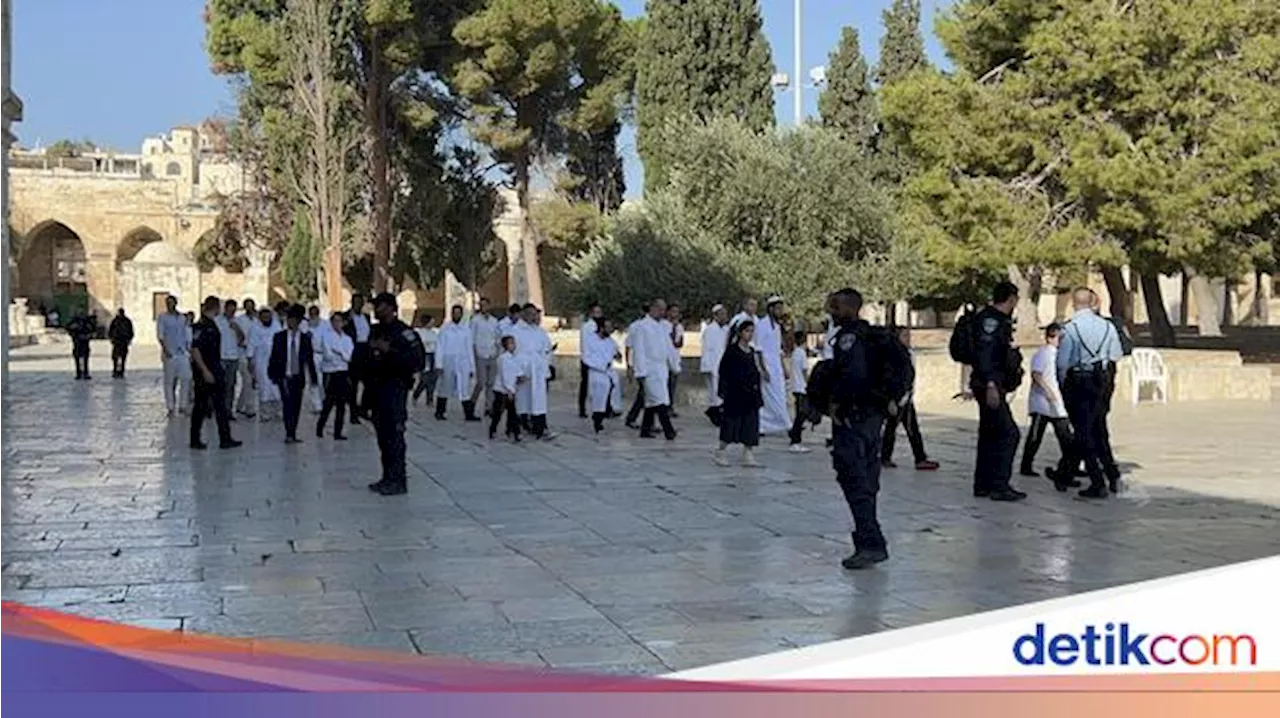 Lagi-lagi Pemukim Israel Terobos Masjid Al Aqsa Gelar Tur Provokatif