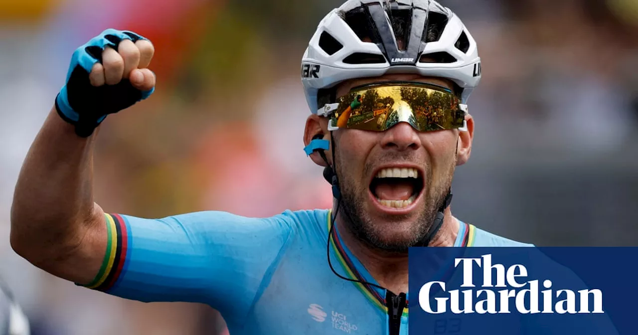 Mark Cavendish powers to record-breaking 35th Tour de France stage win