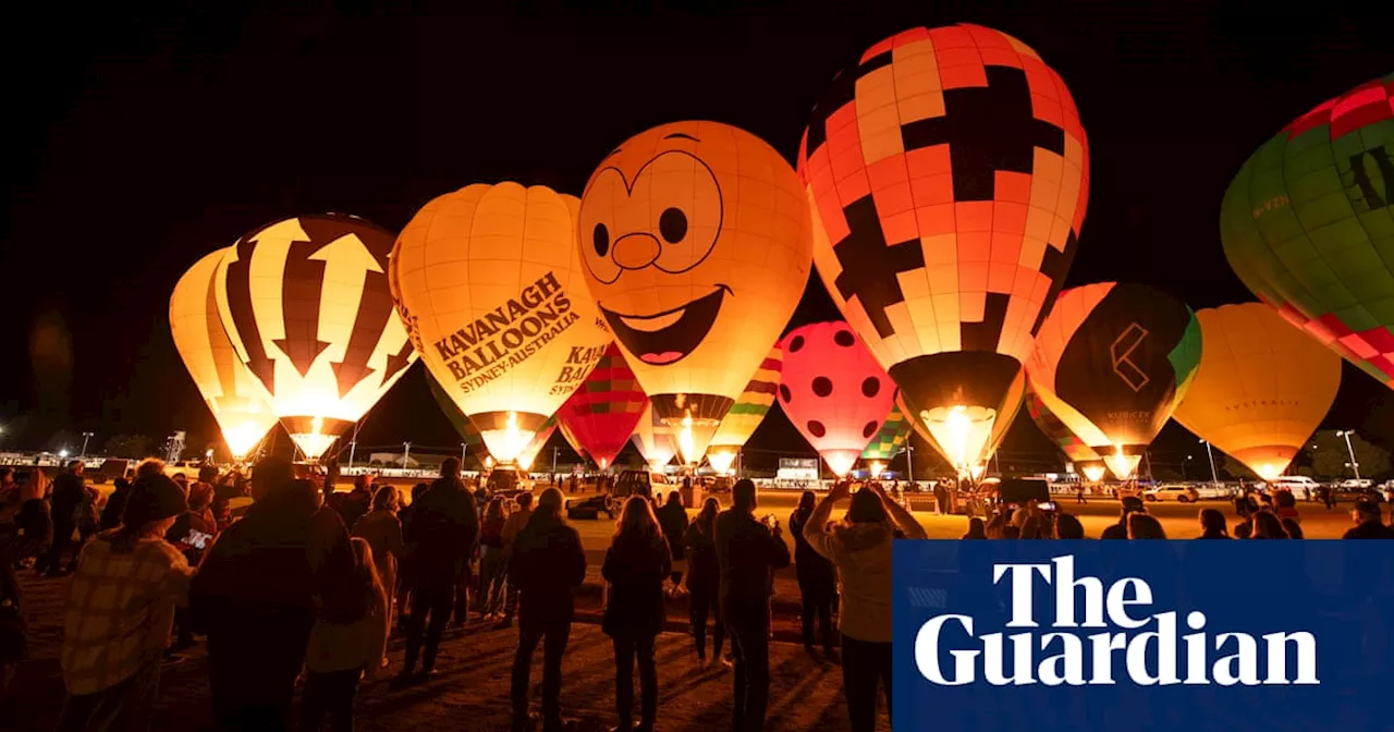 Pilots take to the skies at Mildura’s Big Balloon Bash