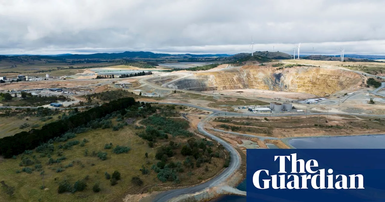 ‘Weak link’ in Sydney’s waste disposal infrastructure could leave city with piles of uncollected garbage