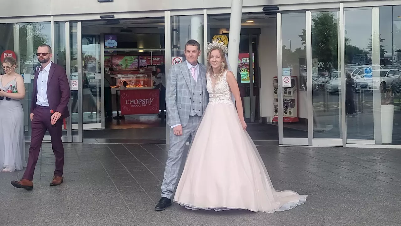 Couple tie the knot at Cobham services in 'first' for the M25 rest stop