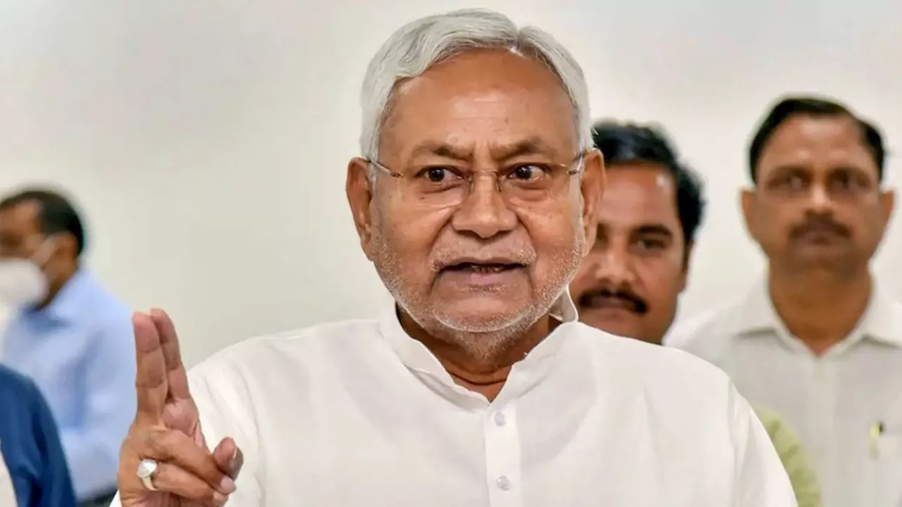 Nitish Kumar: बैक टू बैक पुल गिरने के बाद एक्शन में आए CM नीतीश कुमार, अधिकारियों को दे दिया ये आदेश