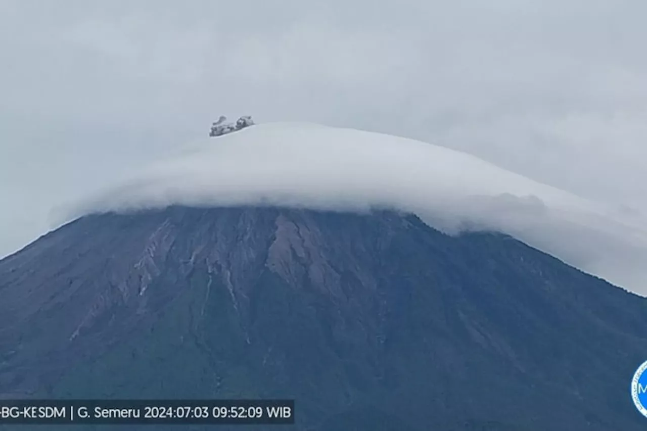 Gunung Semeru Erupsi Lagi dengan Letusan Setinggi 700 Meter