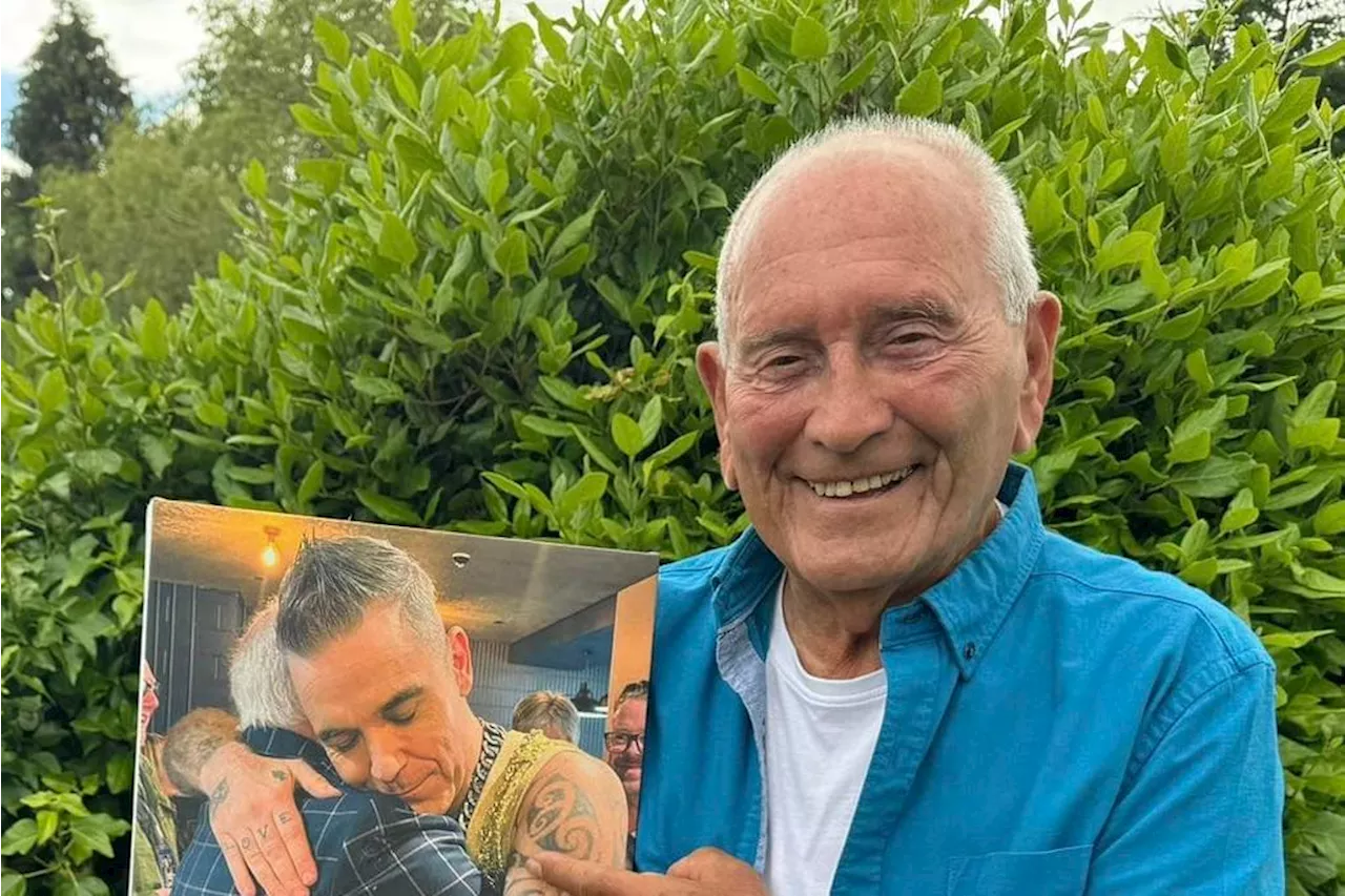 Robbie Williams encourages Cannon & Ball legend Tommy Cannon to tour Lancashire later this year