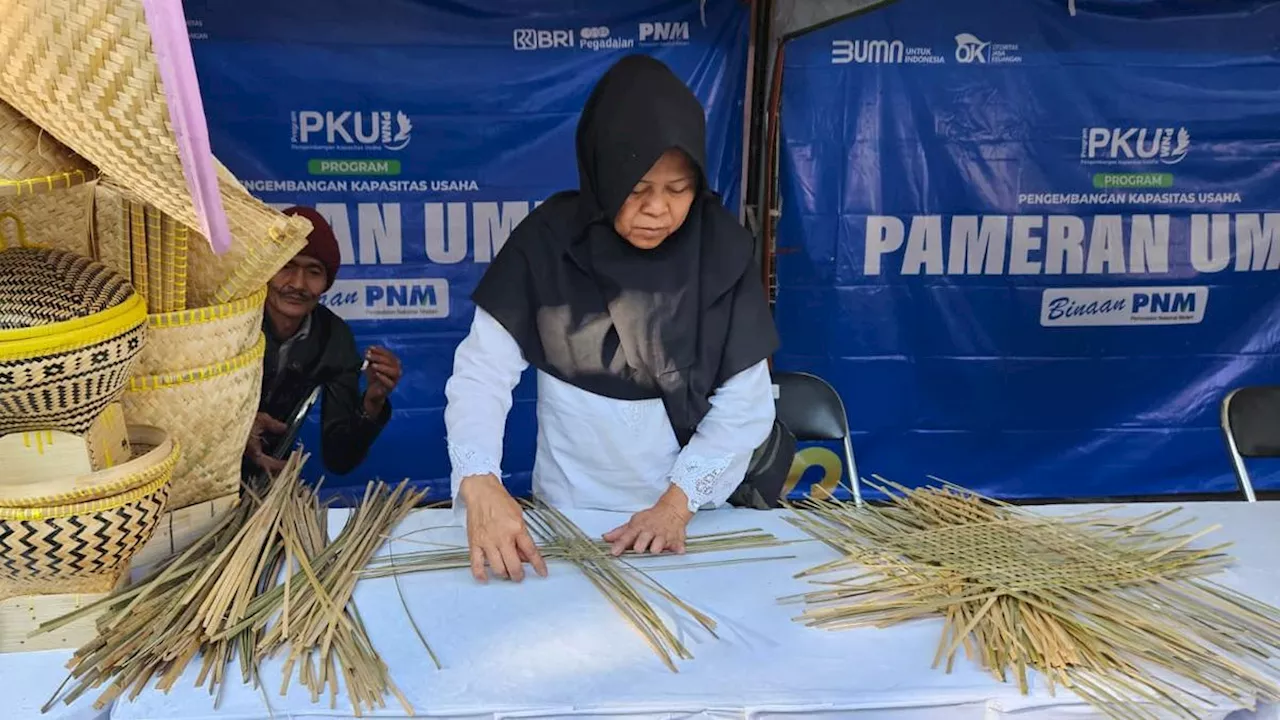 Ramah Lingkungan, Masyarakat Sukabumi Langgengkan Produk Anyaman Bambu