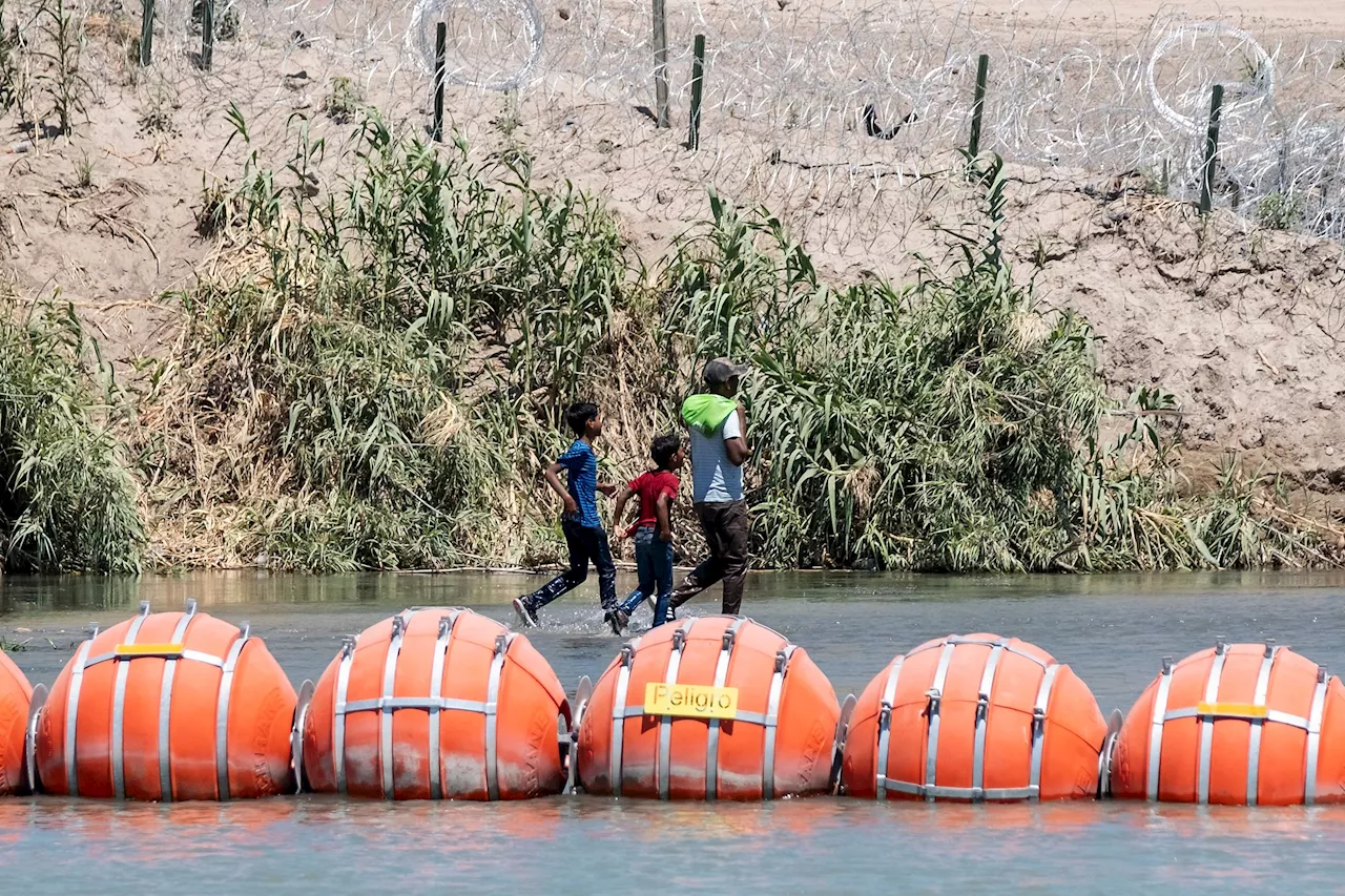 Close-Up Video Shows Texas Floating Barrier Has Circular Saws