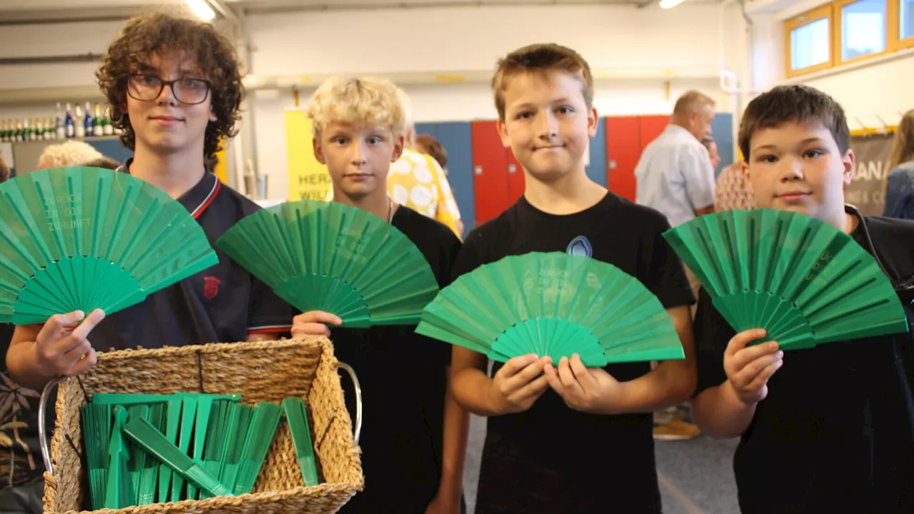 Theater zum Jubiläum der Mittelschule Laabental begeisterte