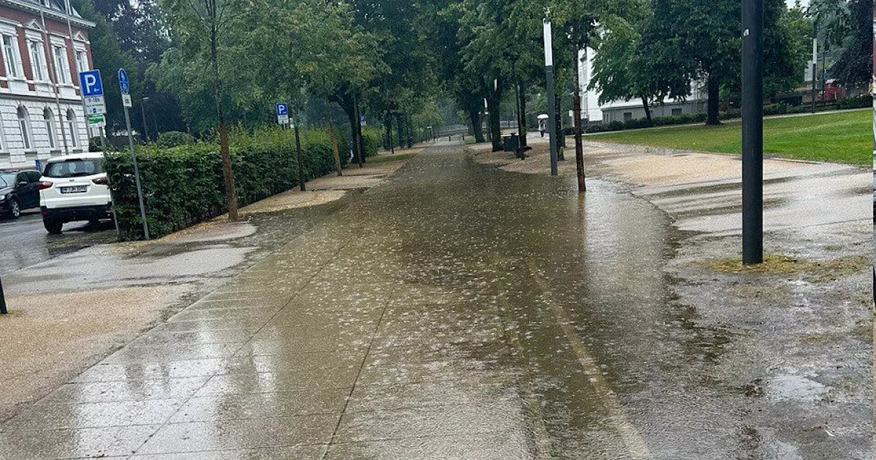 Wasserlache auf dem Wilhelmsplatz ärgert Herforder