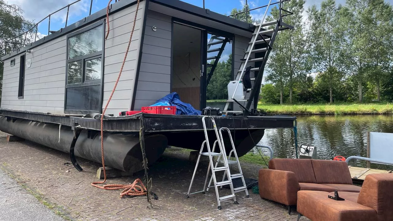 Erik wil van zijn gezonken woonboot af: 'De lol is wel weg nu'