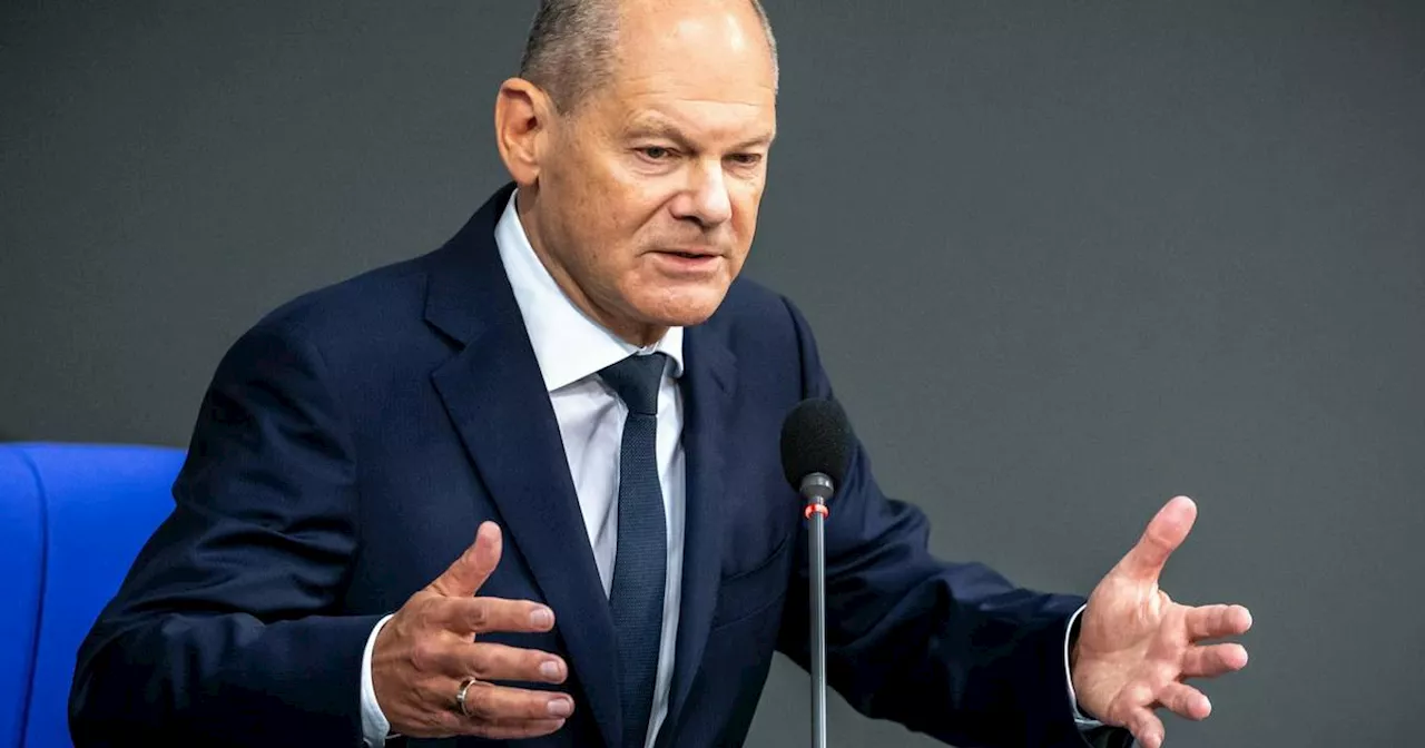 Bundeskanzler Olaf Scholz ohne Haushaltsplan in der Regierungsbefragung