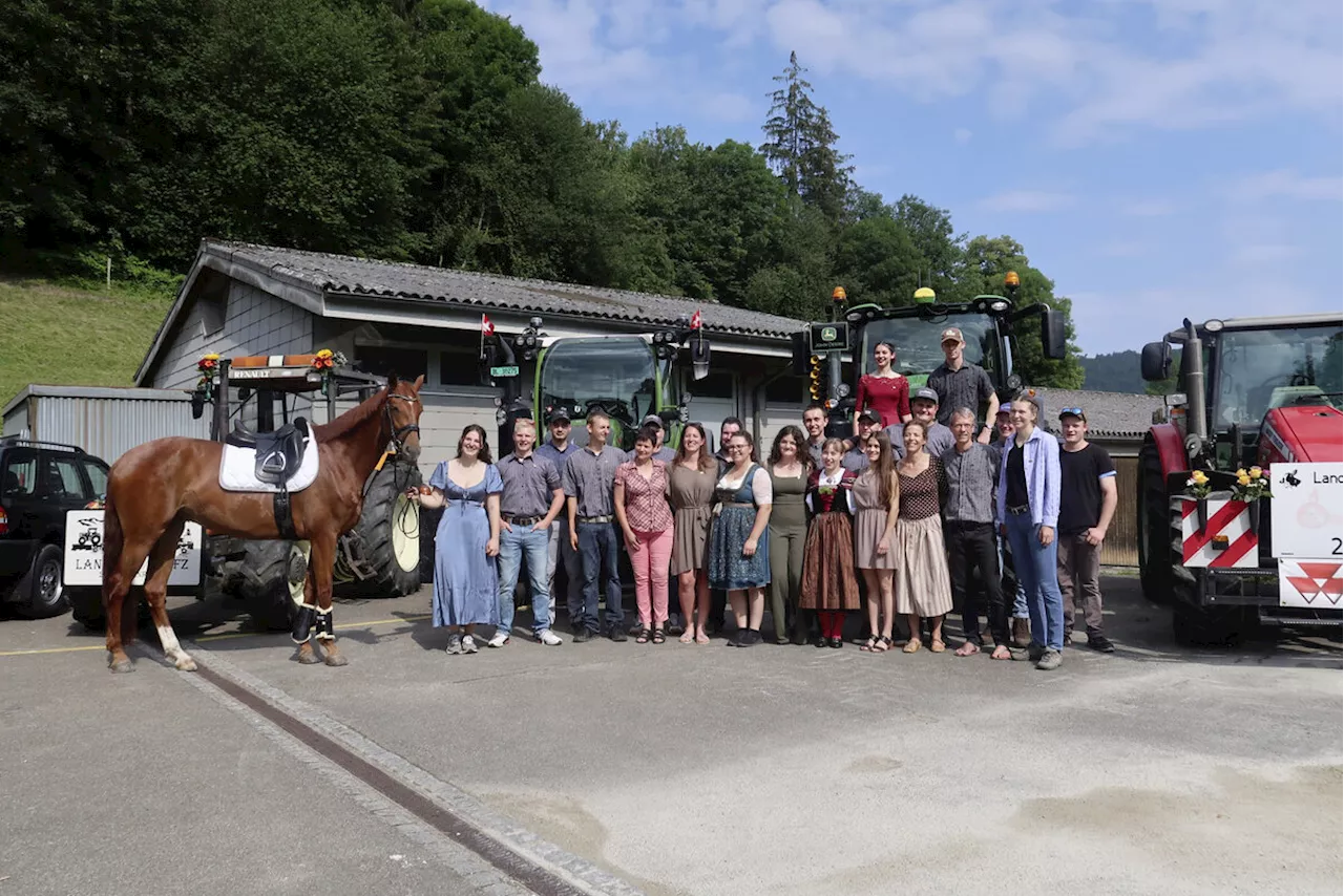 Ebenrain feiert neue Landwirtinnen und Landwirte