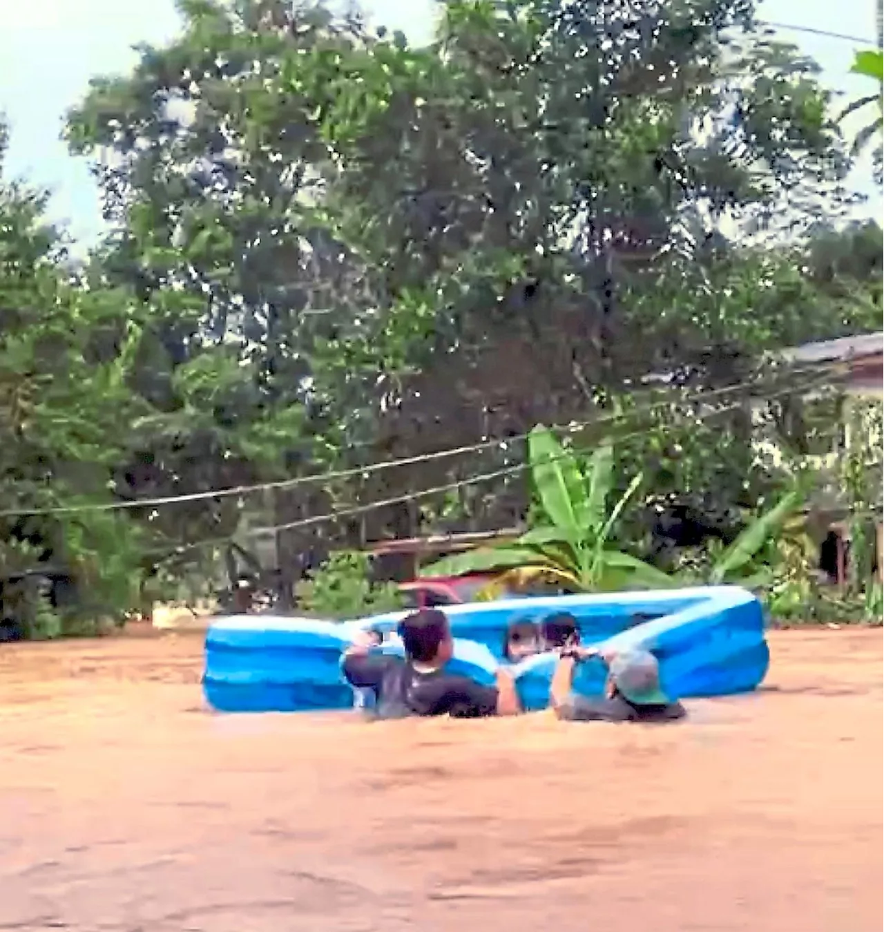 Portable pool saves family