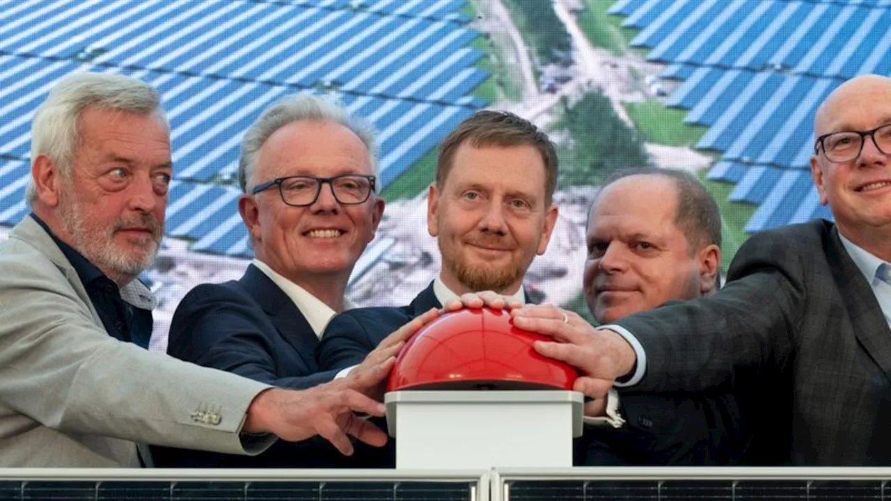 Energiewende: 'Größter Solarpark Deutschlands' bei Leipzig in Betrieb