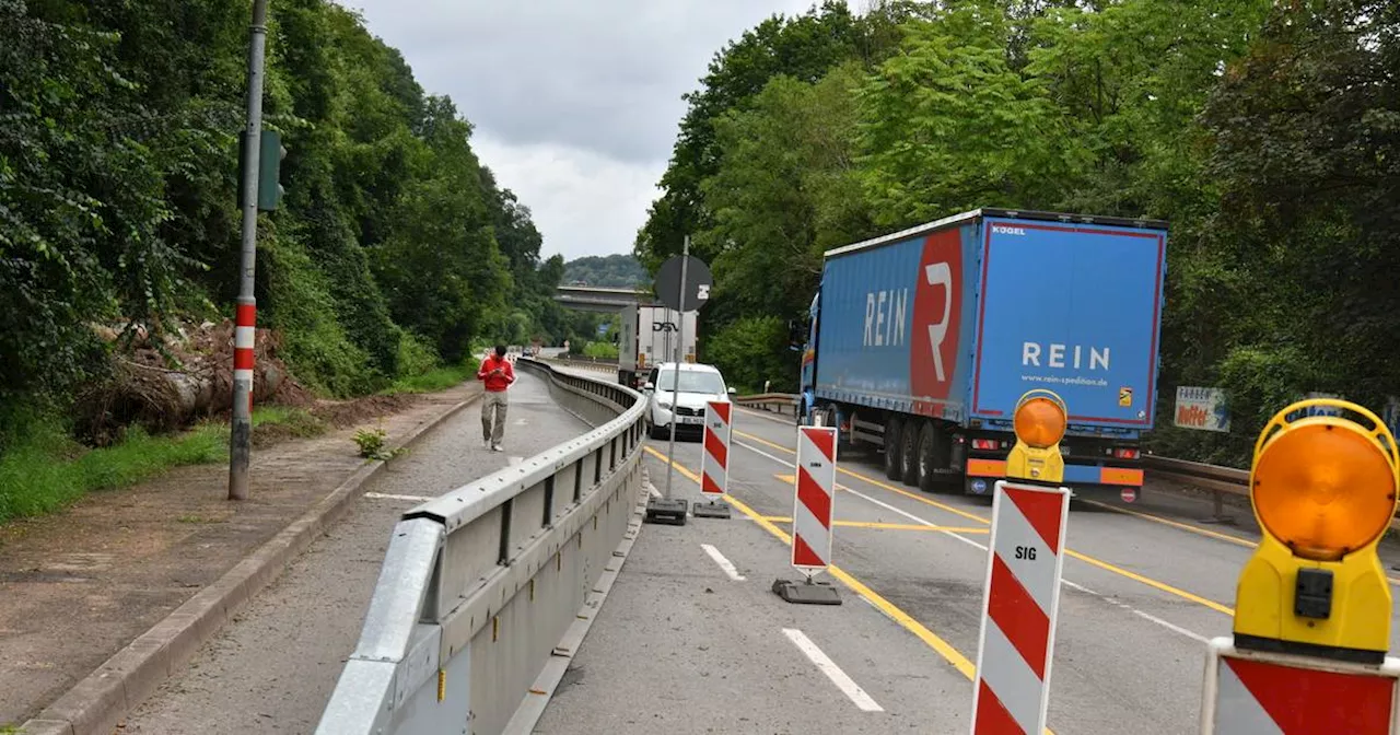 Stadt gibt zwei Spuren der Großblittersdorfer Straße frei​