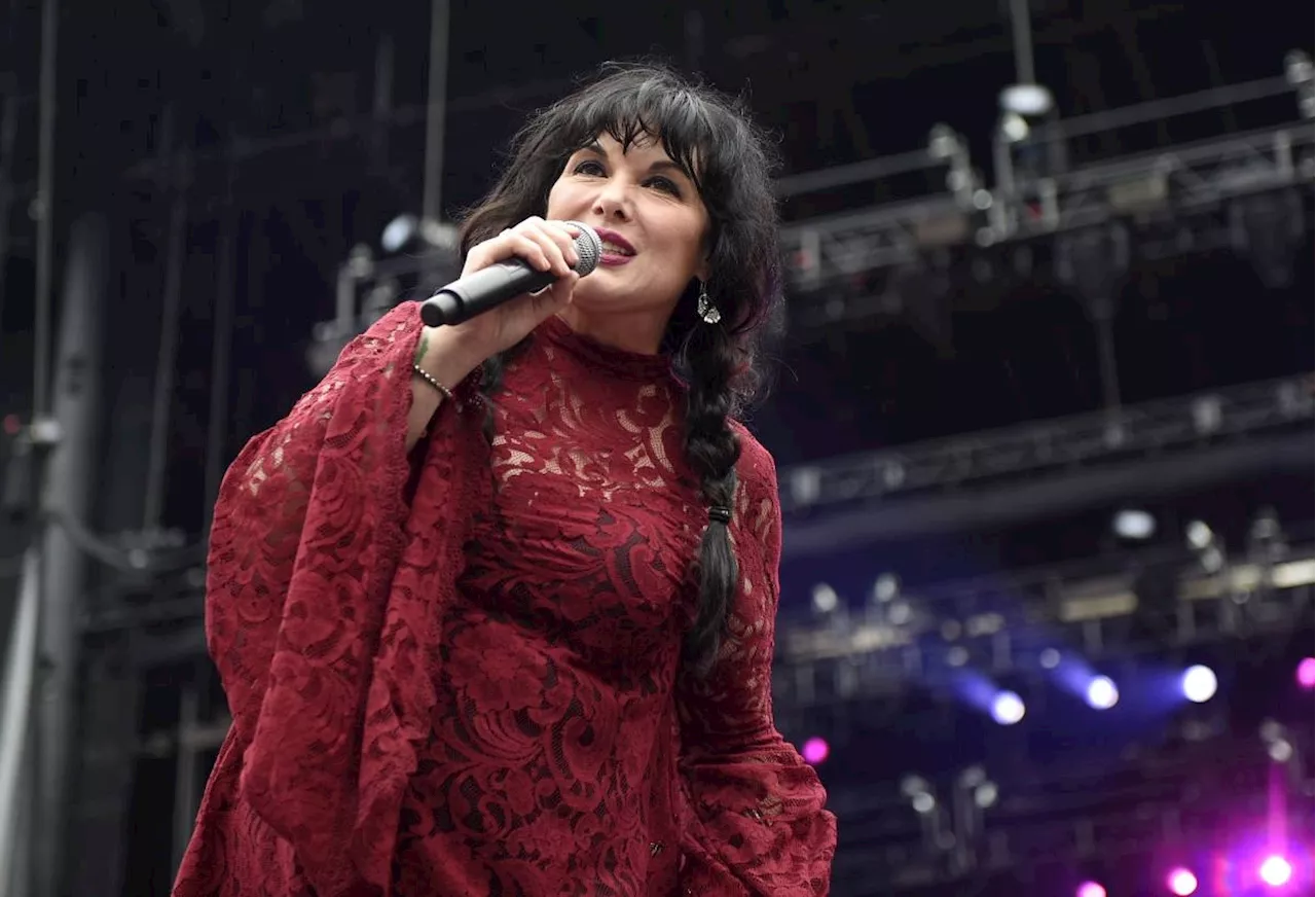 Ann Wilson announces cancer diagnosis, postpones Heart tour