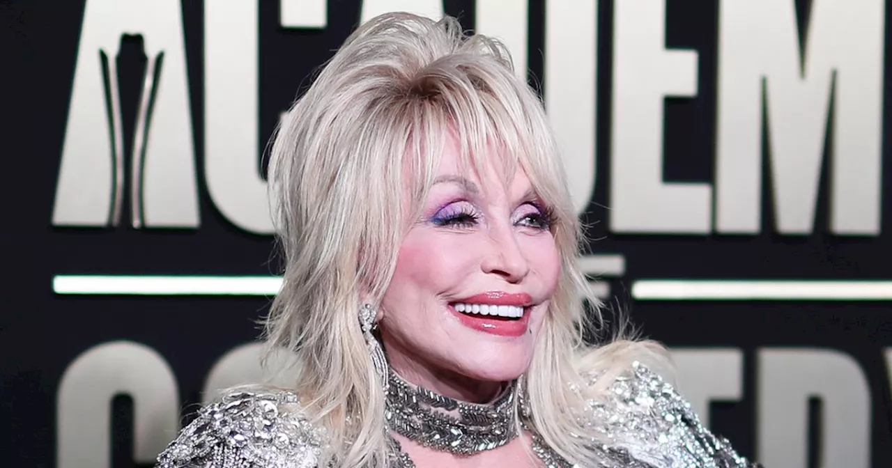 Dolly Parton Shares Pic with Sister Rachel, Fans Call Them 'Twin Beauties'