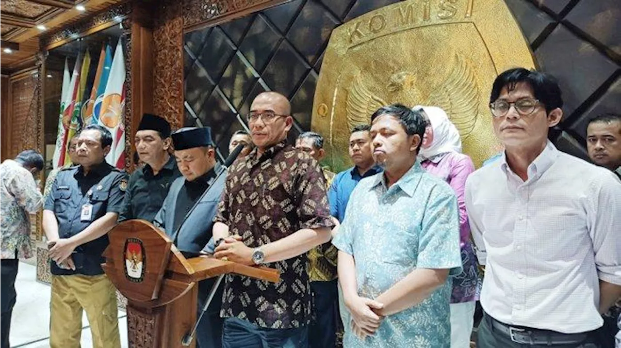 Hasyim Asy'ari Bersyukur Dipecat Sebagai Ketua KPU RI: Alhamdulillah, Dibebaskan dari Tugas Berat