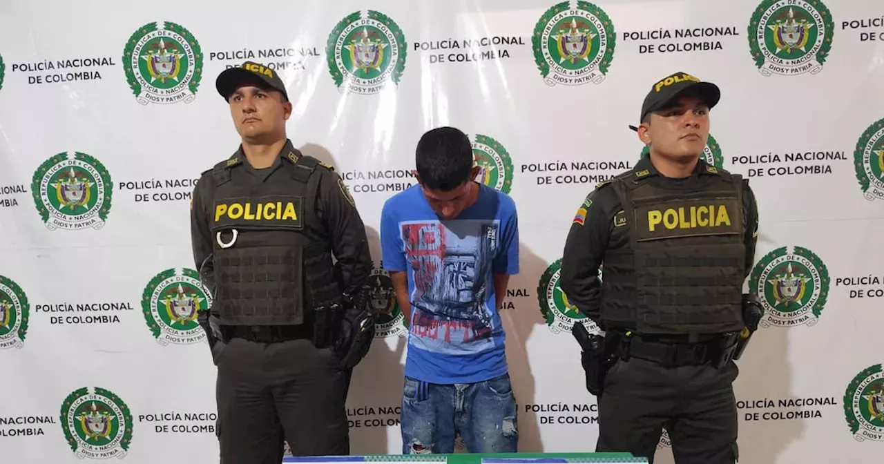 Porte-Ilegal-De-Armas-De-Fuego-En-Colombia: Hombre En Detención ...