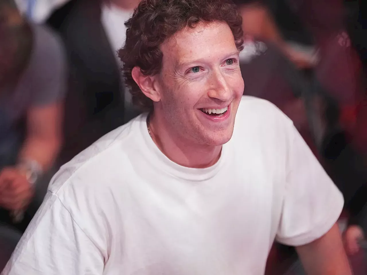 Mark Zuckerberg apuesta por el made in Spain con unas zapatillas Hoff