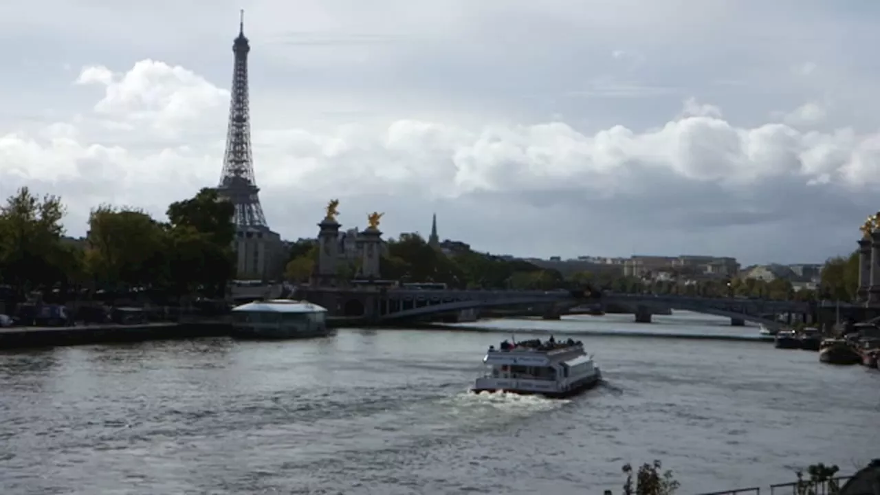 Olympic officials postpone men's triathlon due to pollution in Seine River