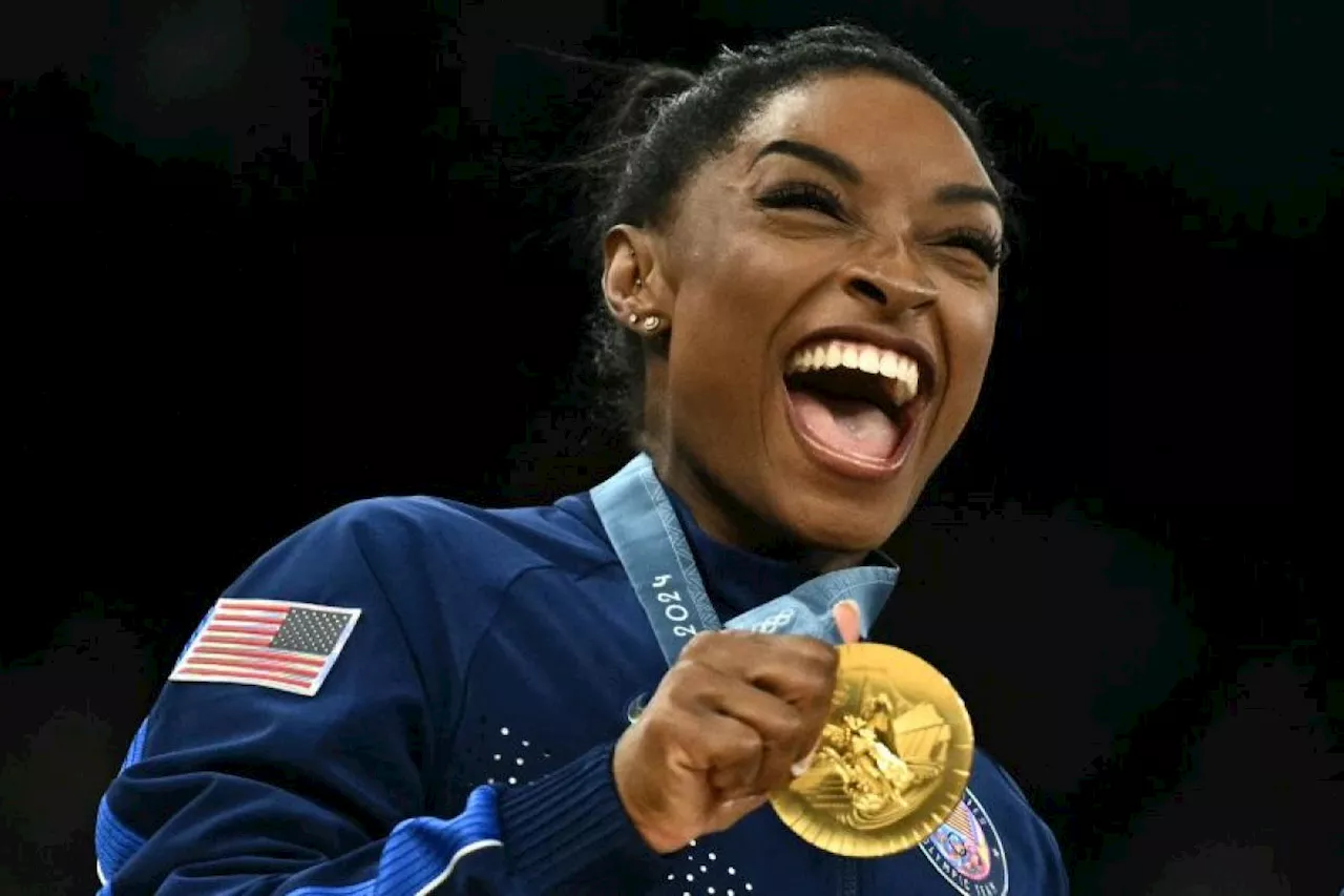 Ratu senam Simone Biles pimpin AS raih emas beregu